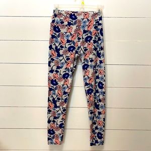 LulaRoe womens leggings. One Size.